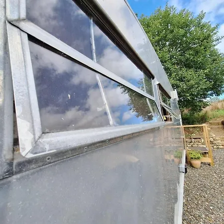 Airstream Style Caravan With Heating Alojamento de Turismo Selvagem