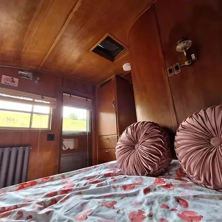 Airstream Style Caravan With Heating Alojamento de Turismo Selvagem *